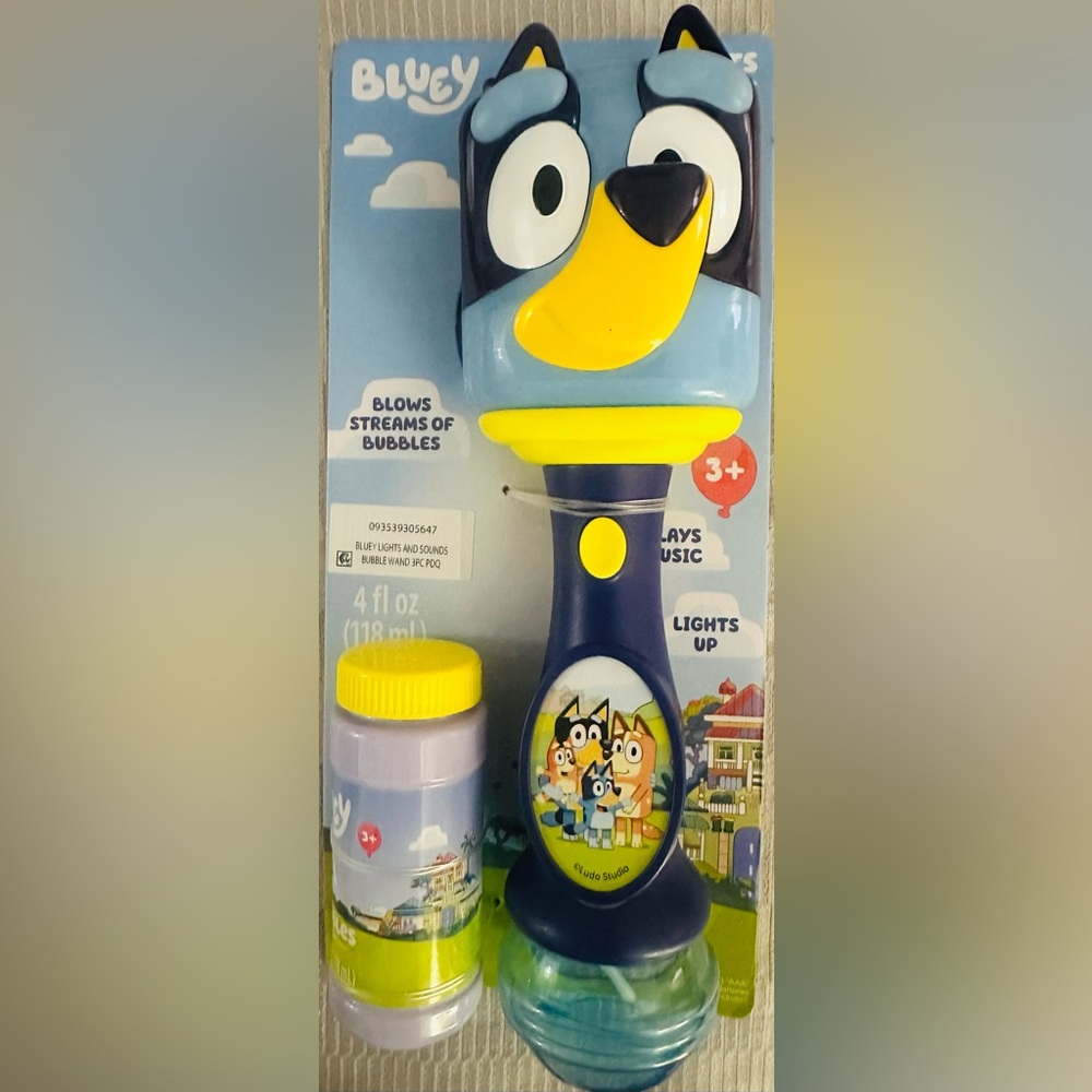 Bluey Light & Sound Bubble Wand - Picture 2 of 5